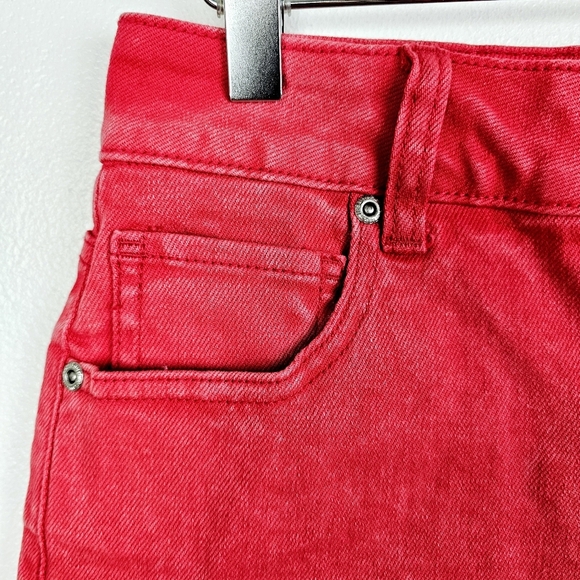 Maurices High Rise Red Button Fly Fray 3.5in Shorts NWT - Picture 7 of 12
